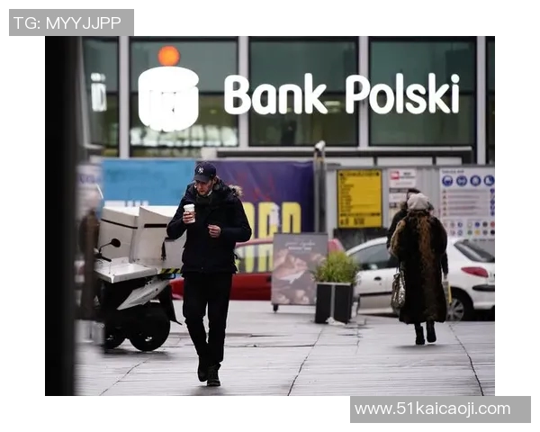 那不勒斯新冠疫情持续恶化，市民呼吁政府出台更严格措施